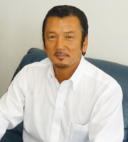 油田二三男